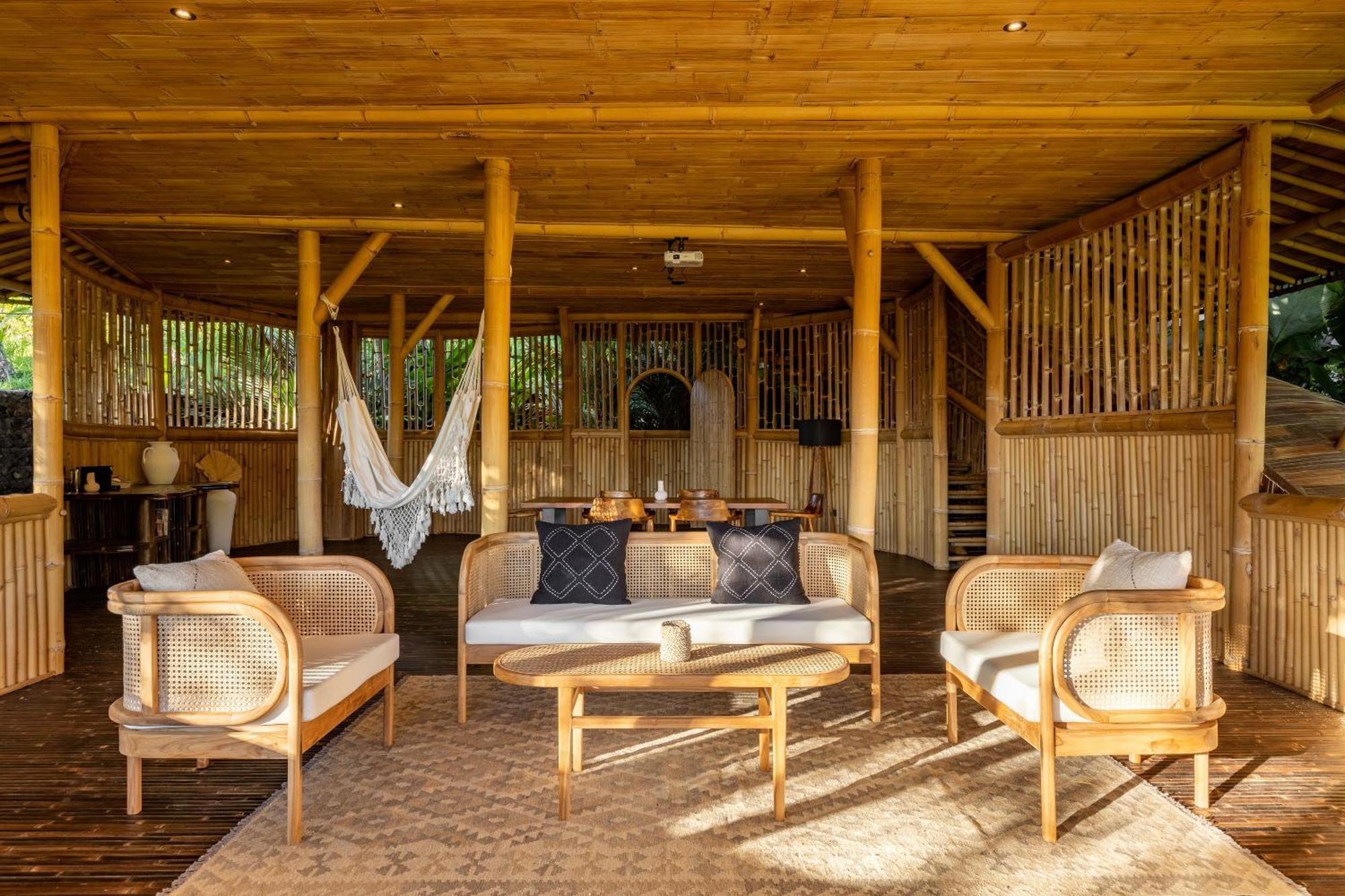Eco Six Bali Hotel Tampaksiring Екстериор снимка